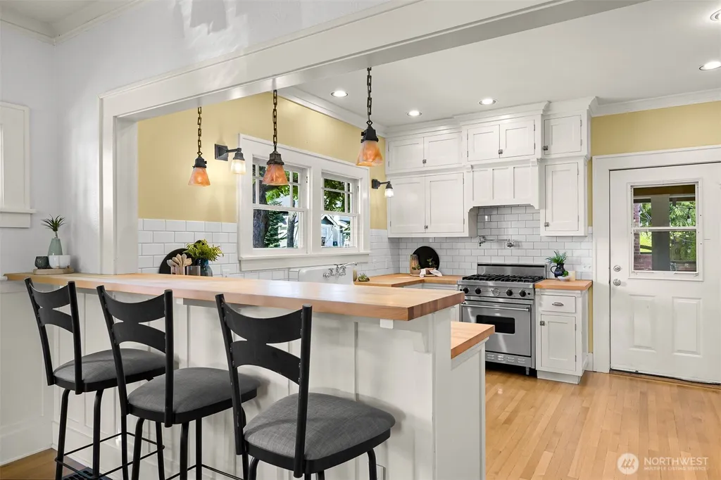 2816 Cornwall Avenue Bellingham WA 98225