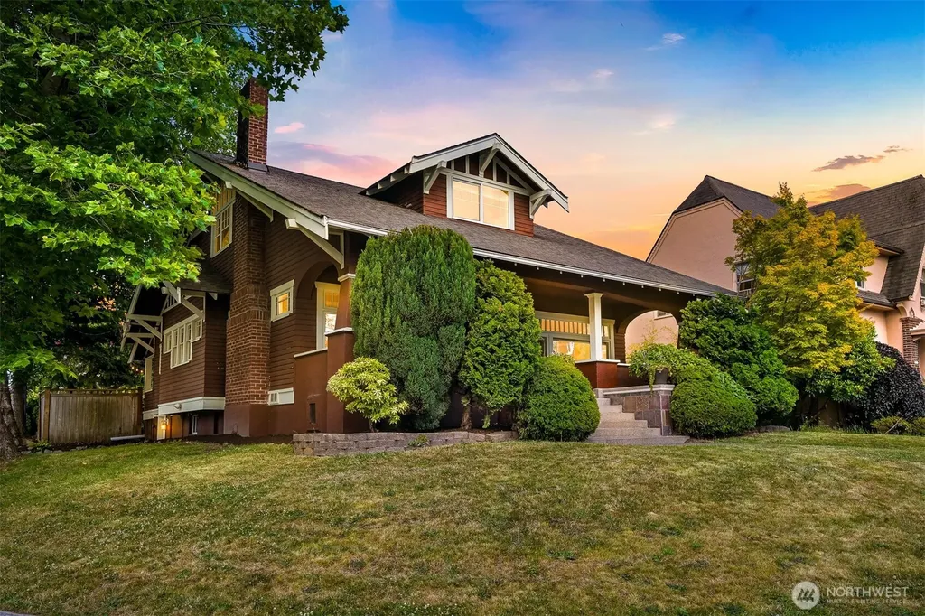 2816 Cornwall Avenue Bellingham WA 98225