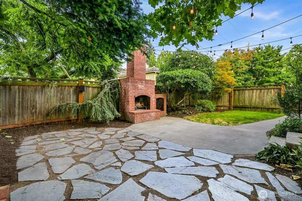 2816 Cornwall Avenue Bellingham WA 98225