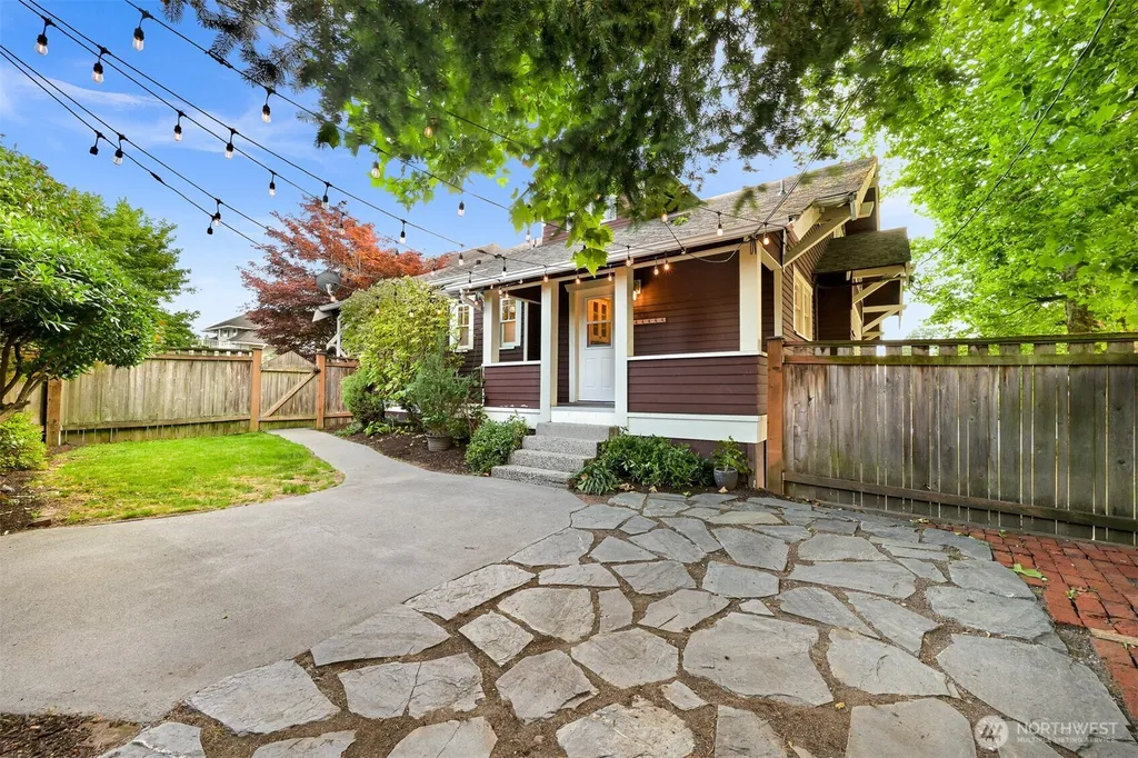 2816 Cornwall Avenue Bellingham WA 98225