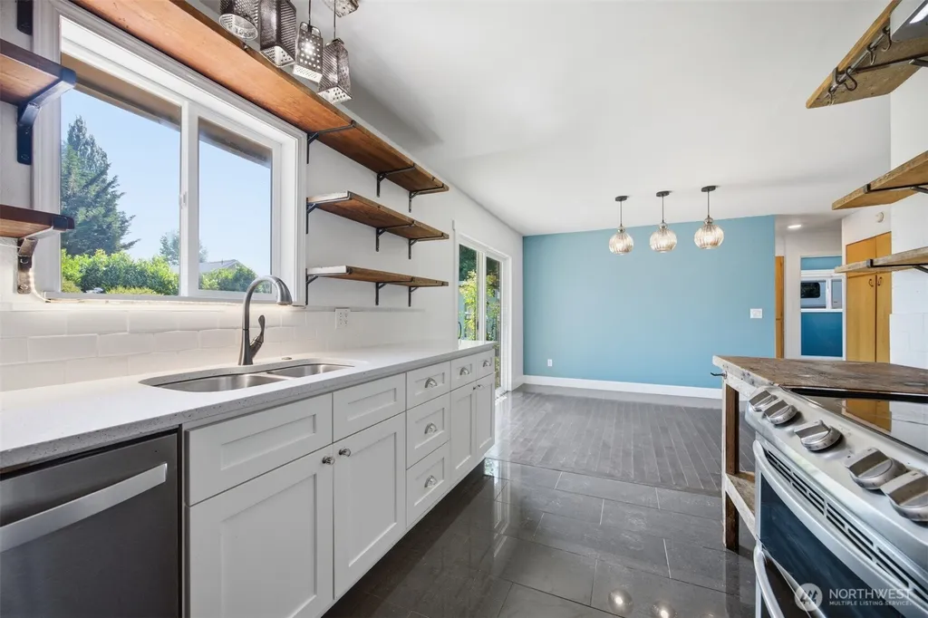 303 Garfield Street Sumas WA 98295