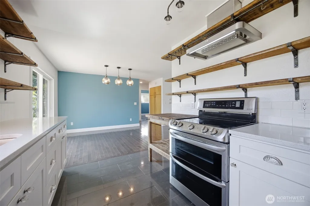 303 Garfield Street Sumas WA 98295