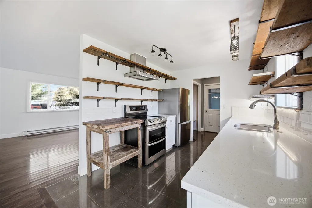 303 Garfield Street Sumas WA 98295