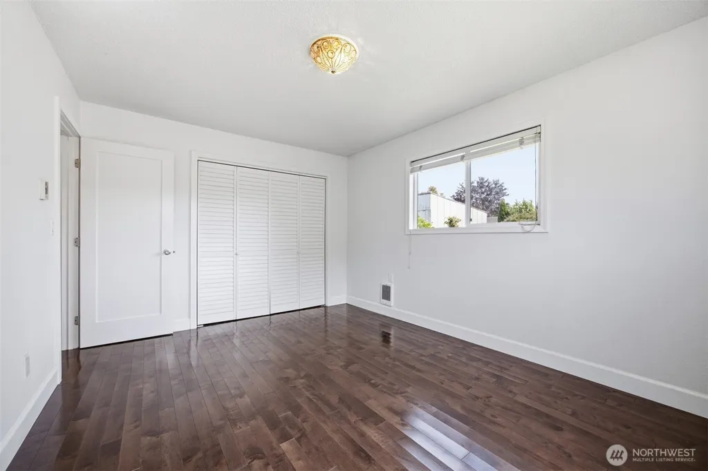 303 Garfield Street Sumas WA 98295