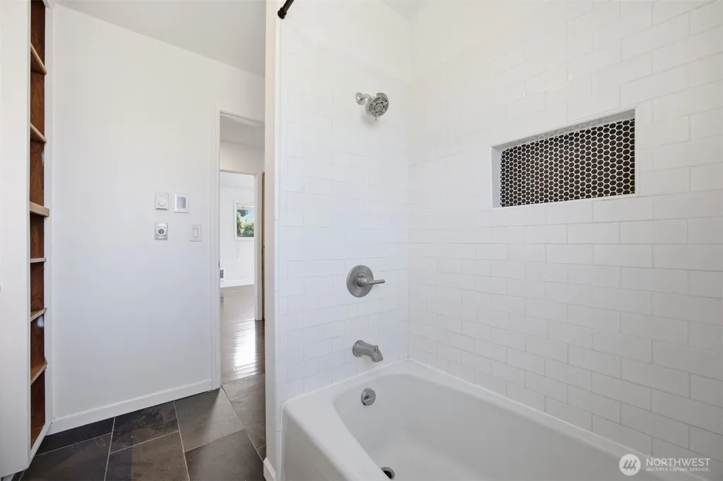 303 Garfield Street Sumas WA 98295