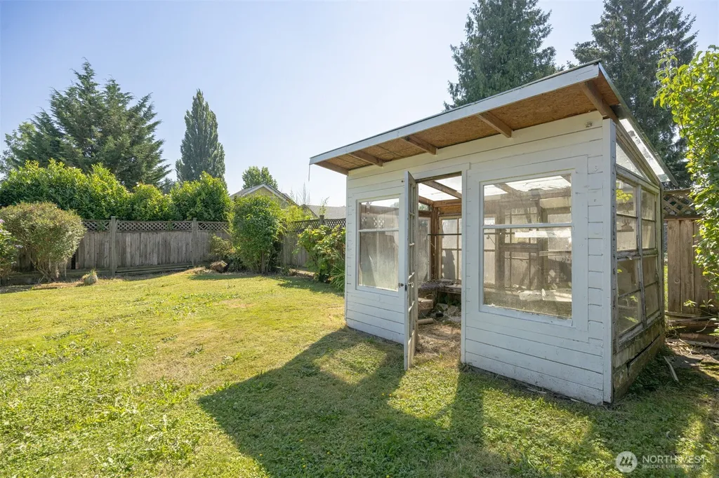 303 Garfield Street Sumas WA 98295