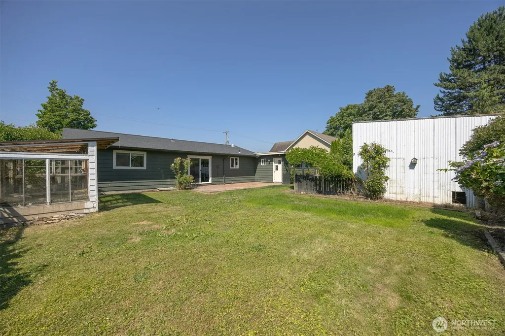 303 Garfield Street Sumas WA 98295