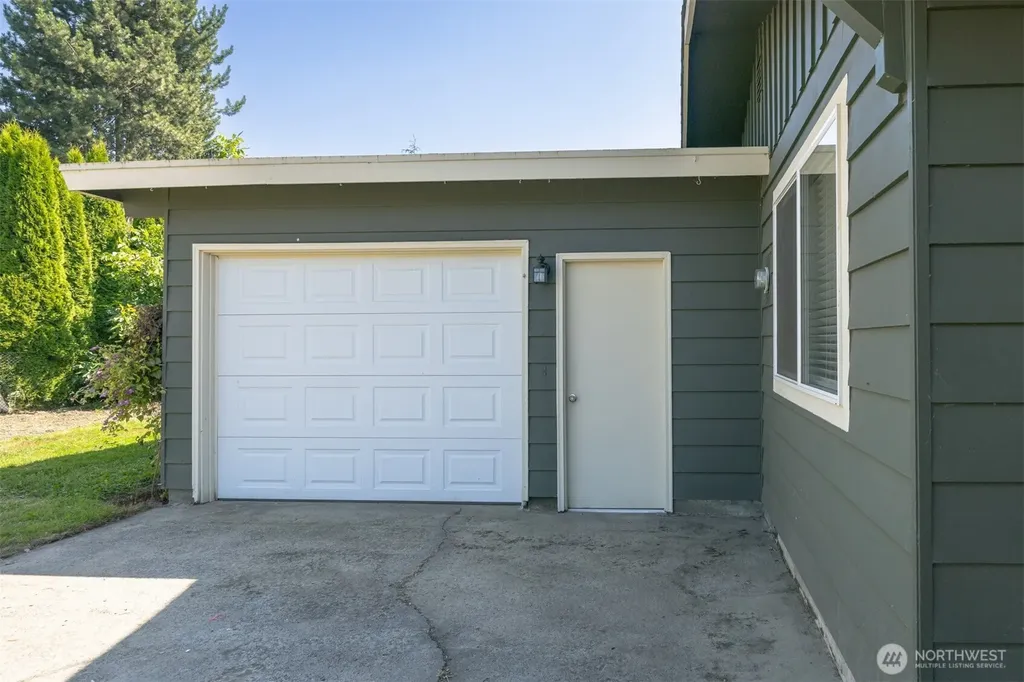 303 Garfield Street Sumas WA 98295
