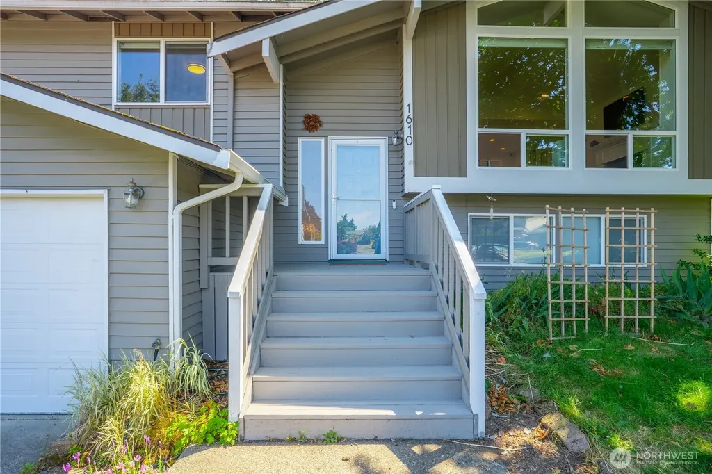 1610 Olympia Avenue SE Renton WA 98058