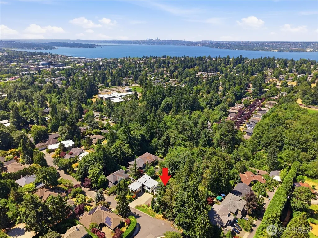 9909 111th Avenue NE Kirkland WA 98033