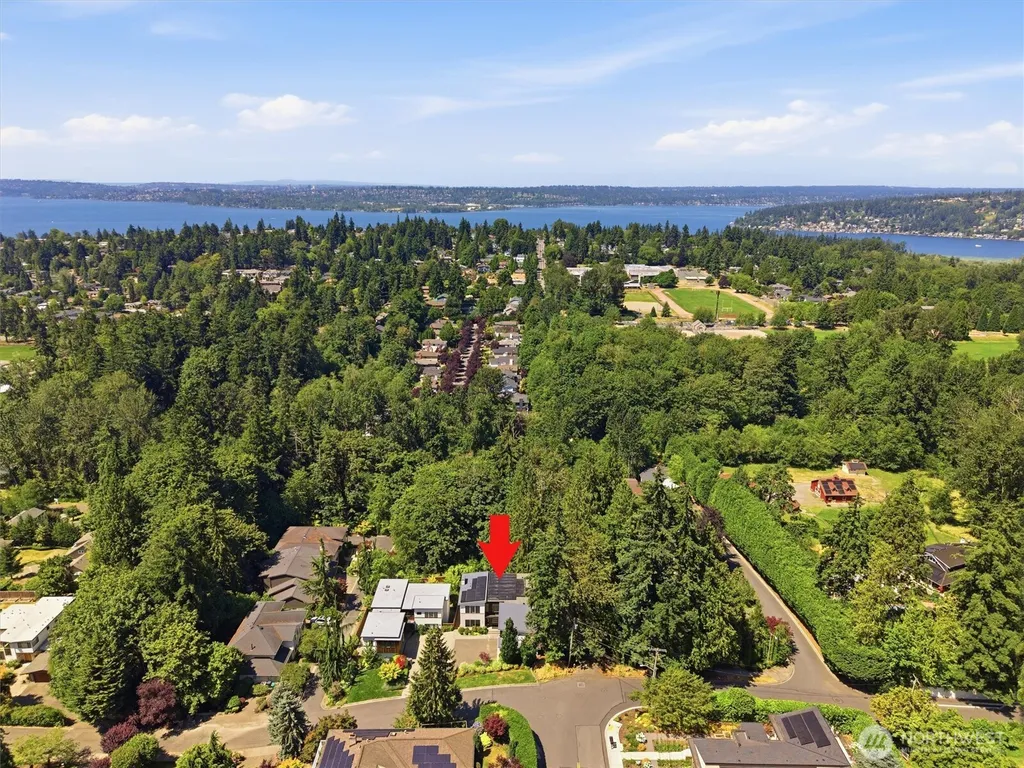 9909 111th Avenue NE Kirkland WA 98033