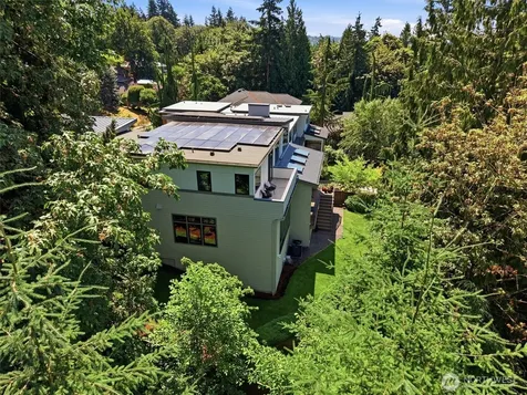 9909 111th Avenue NE Kirkland WA 98033