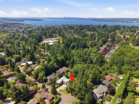 9909 111th Avenue NE Kirkland WA 98033