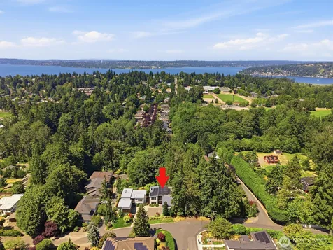 9909 111th Avenue NE Kirkland WA 98033