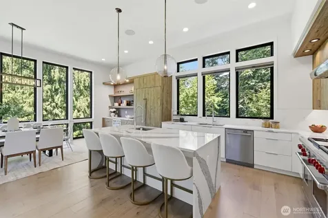 9909 111th Avenue NE Kirkland WA 98033