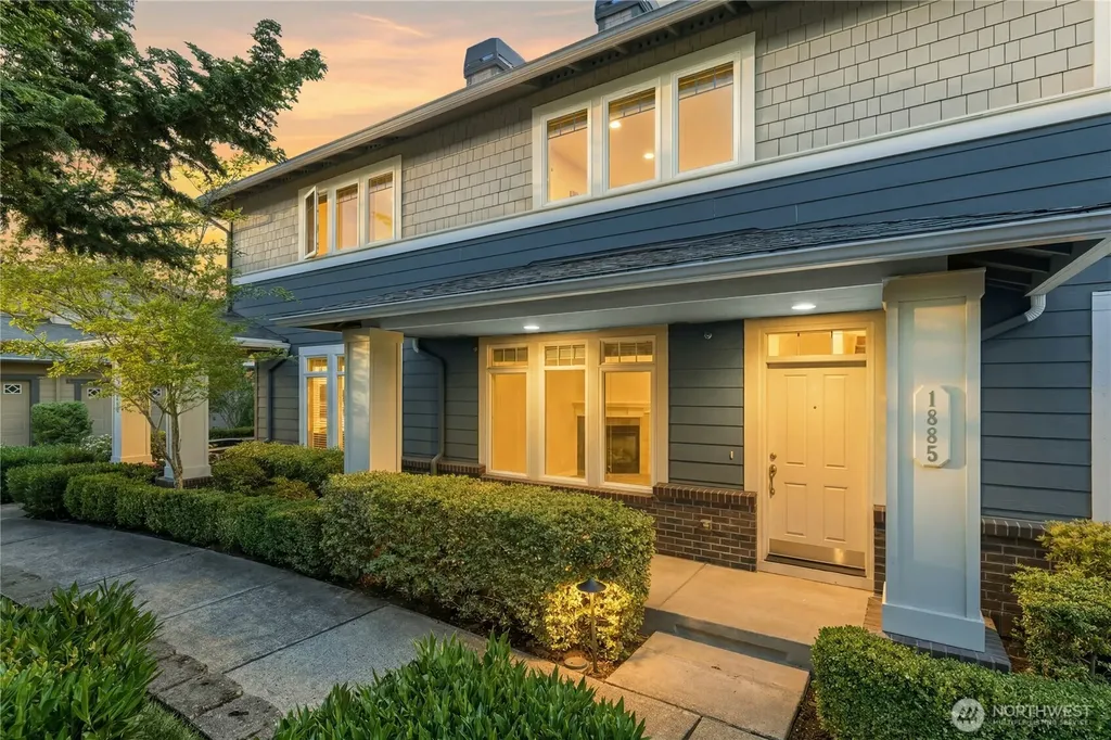 1885 11th Lane NE Issaquah WA 98029