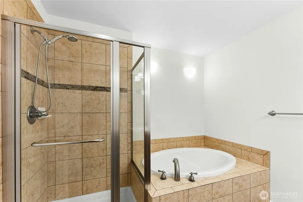 1885 11th Lane NE Issaquah WA 98029