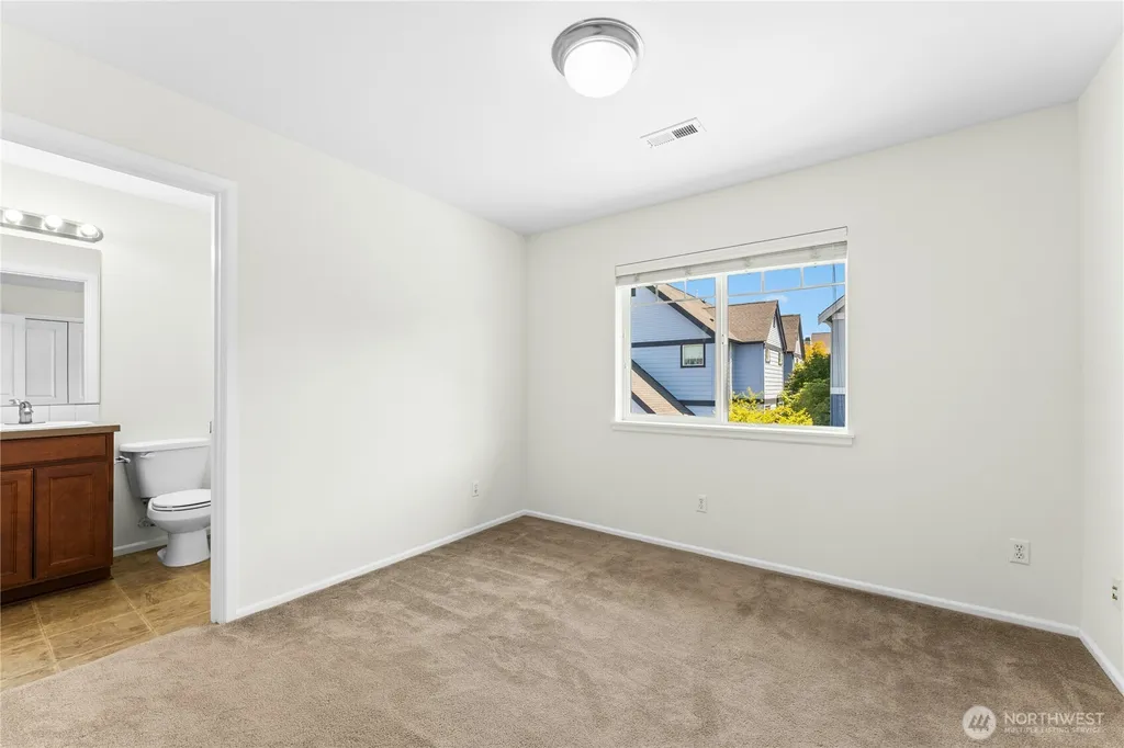 1885 11th Lane NE Issaquah WA 98029