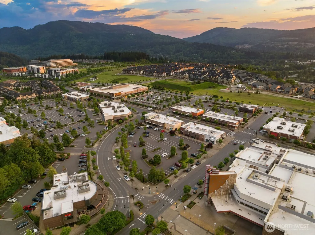 1885 11th Lane NE Issaquah WA 98029