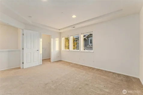 1885 11th Lane NE Issaquah WA 98029