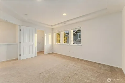 1885 11th Lane NE Issaquah WA 98029