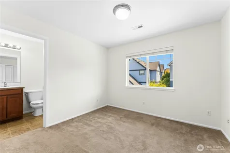 1885 11th Lane NE Issaquah WA 98029
