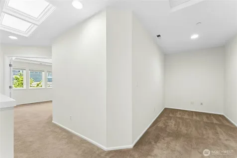 1885 11th Lane NE Issaquah WA 98029
