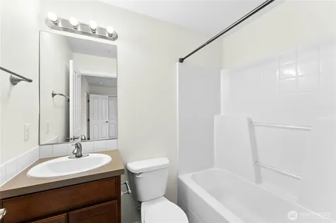 1885 11th Lane NE Issaquah WA 98029
