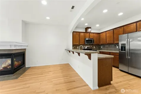 1885 11th Lane NE Issaquah WA 98029