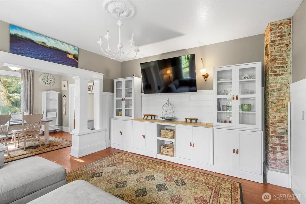 21895 Cedardale Road Mount Vernon WA 98274