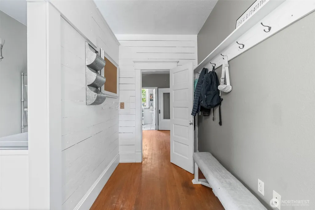 21895 Cedardale Road Mount Vernon WA 98274