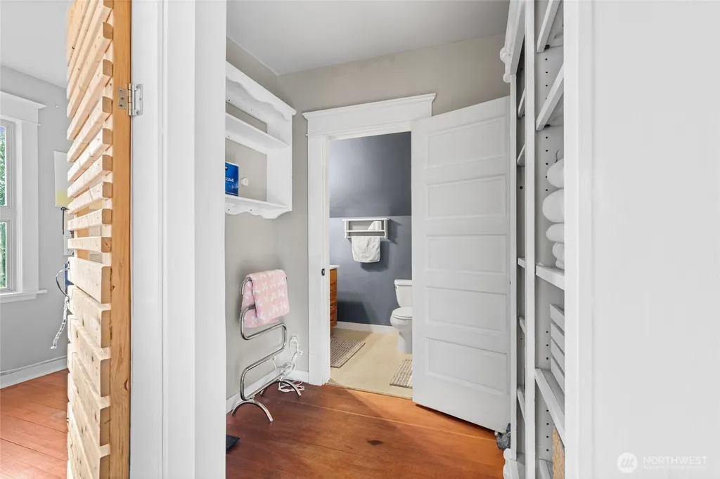 21895 Cedardale Road Mount Vernon WA 98274