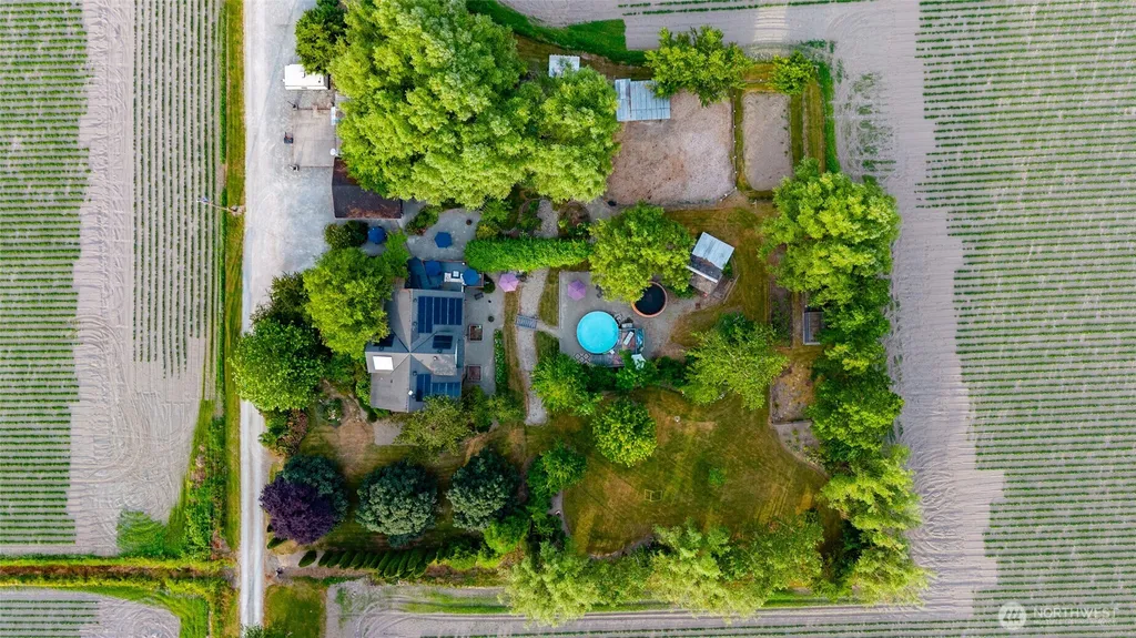 21895 Cedardale Road Mount Vernon WA 98274