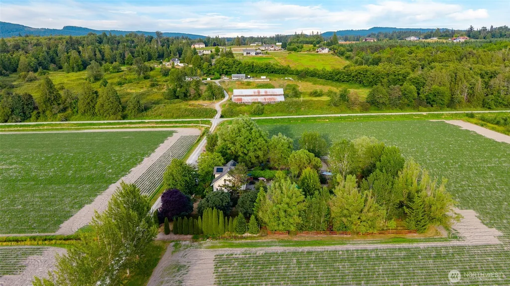 21895 Cedardale Road Mount Vernon WA 98274