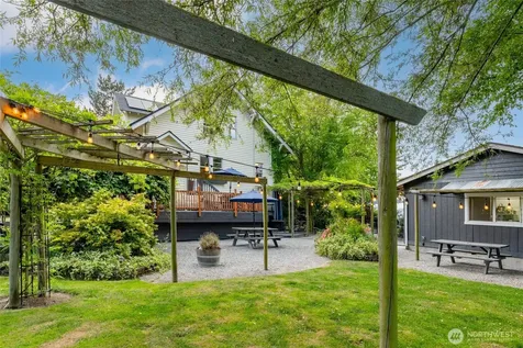 21895 Cedardale Road Mount Vernon WA 98274