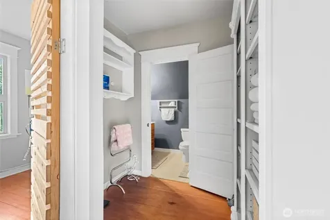 21895 Cedardale Road Mount Vernon WA 98274