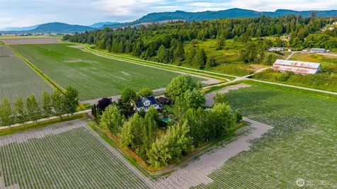 21895 Cedardale Road Mount Vernon WA 98274