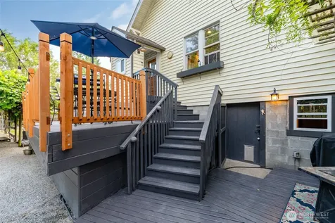 21895 Cedardale Road Mount Vernon WA 98274