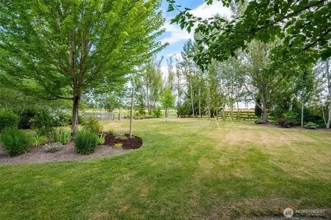 21895 Cedardale Road Mount Vernon WA 98274