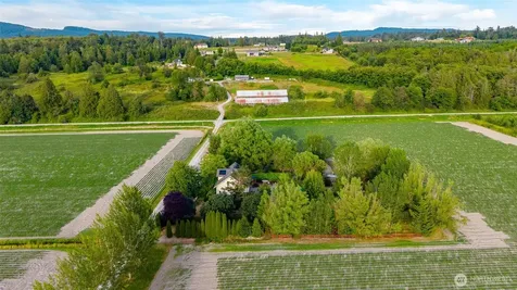 21895 Cedardale Road Mount Vernon WA 98274