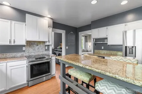 21895 Cedardale Road Mount Vernon WA 98274