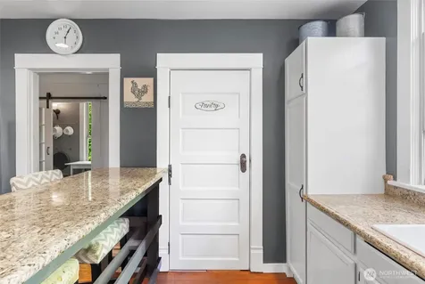 21895 Cedardale Road Mount Vernon WA 98274