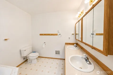 1615 112th Street SW Everett WA 98204