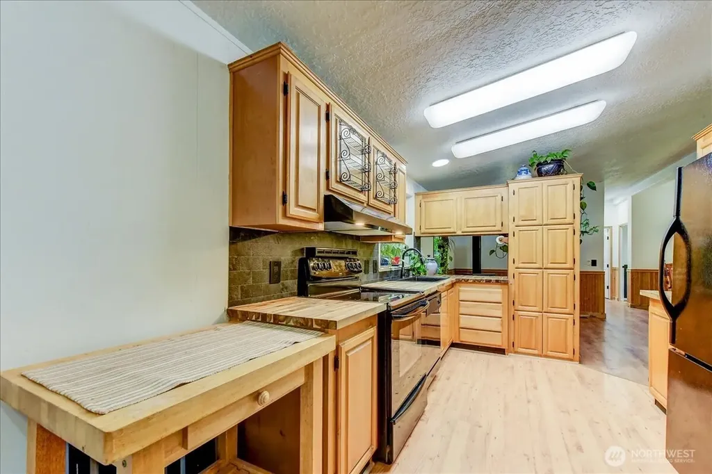 34175 SE 327th Place Ravensdale WA 98051