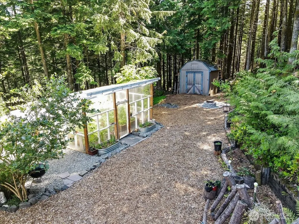 34175 SE 327th Place Ravensdale WA 98051