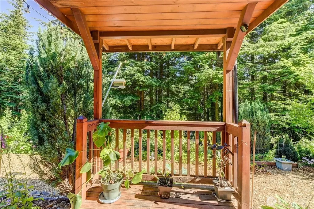 34175 SE 327th Place Ravensdale WA 98051