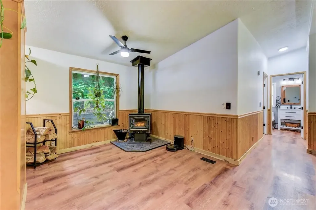 34175 SE 327th Place Ravensdale WA 98051