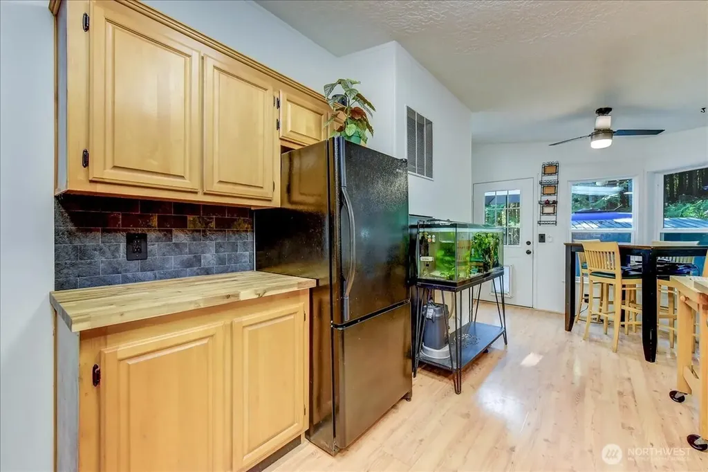 34175 SE 327th Place Ravensdale WA 98051