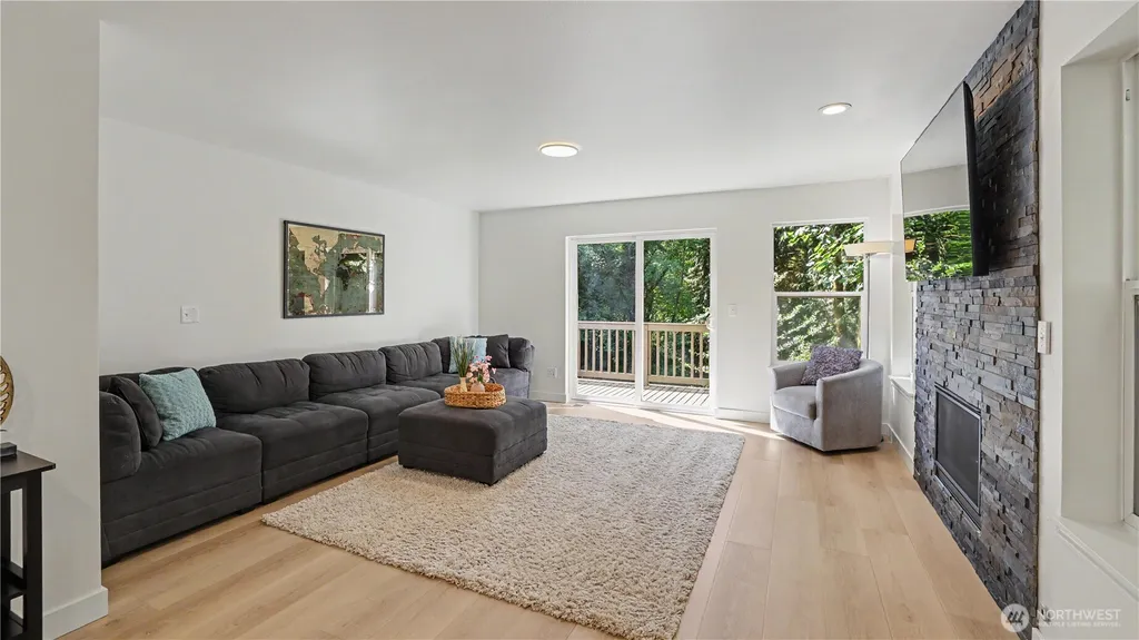 14719 102nd Avenue NE Bothell WA 98011