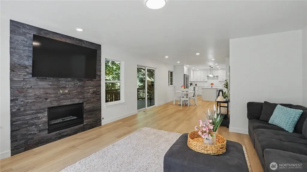 14719 102nd Avenue NE Bothell WA 98011